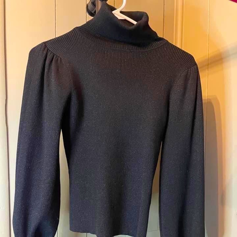 Dottie couture black turtleneck